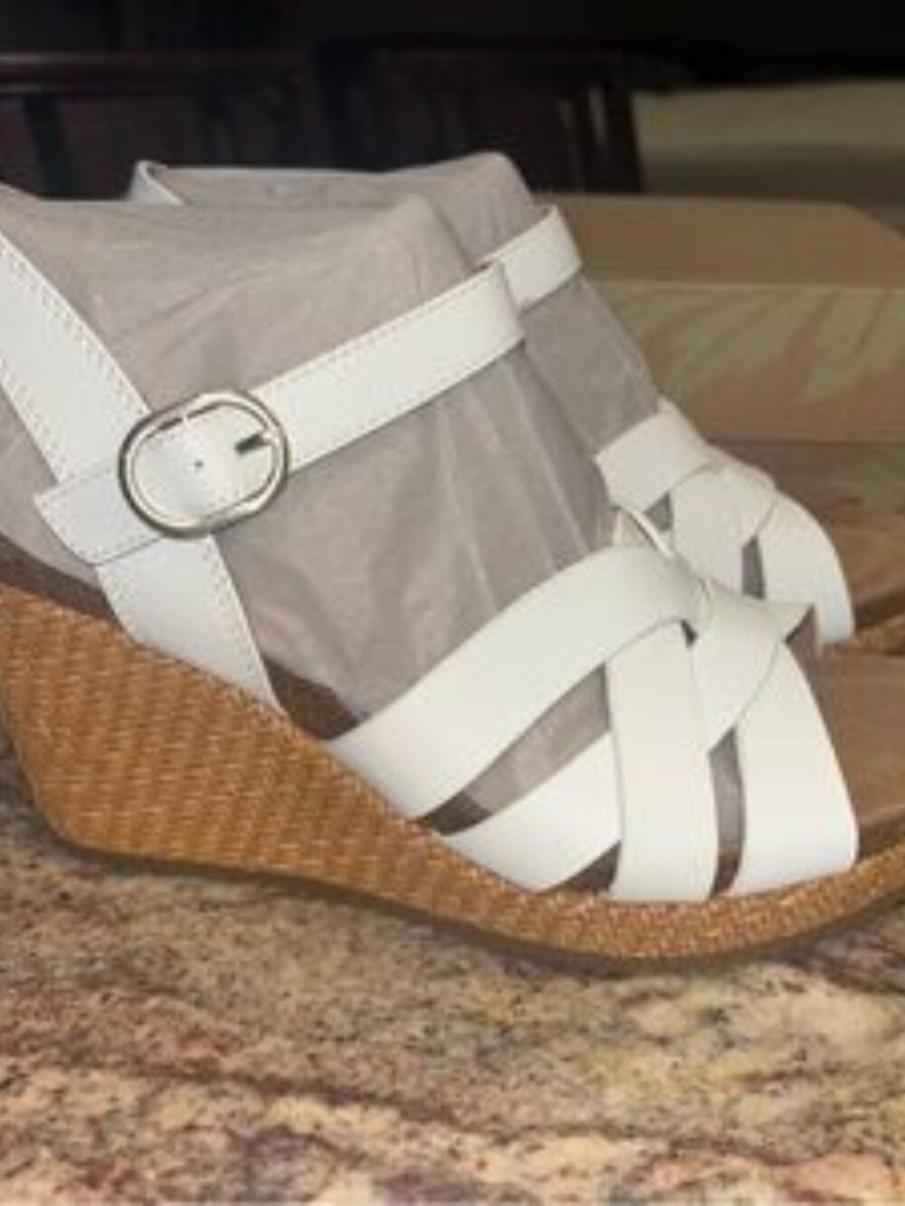 Sofft Women's White Wedge Sandals NIB - Picture 4 of 11